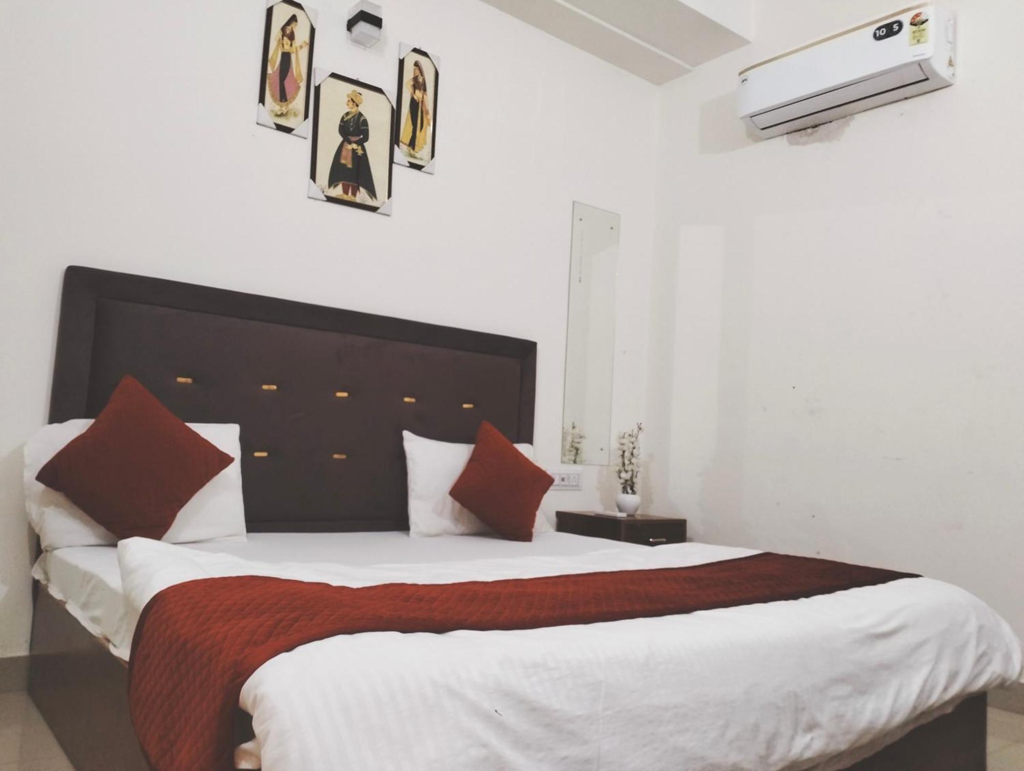 Hotel Brothers Agra  Exterior photo